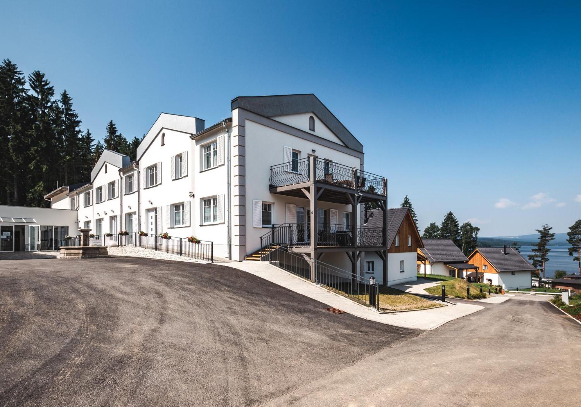 Lakeside Village - Vetrnik Frymburk Exterior photo